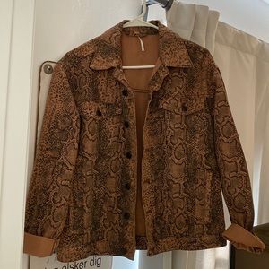 Free people size small snake print jacket